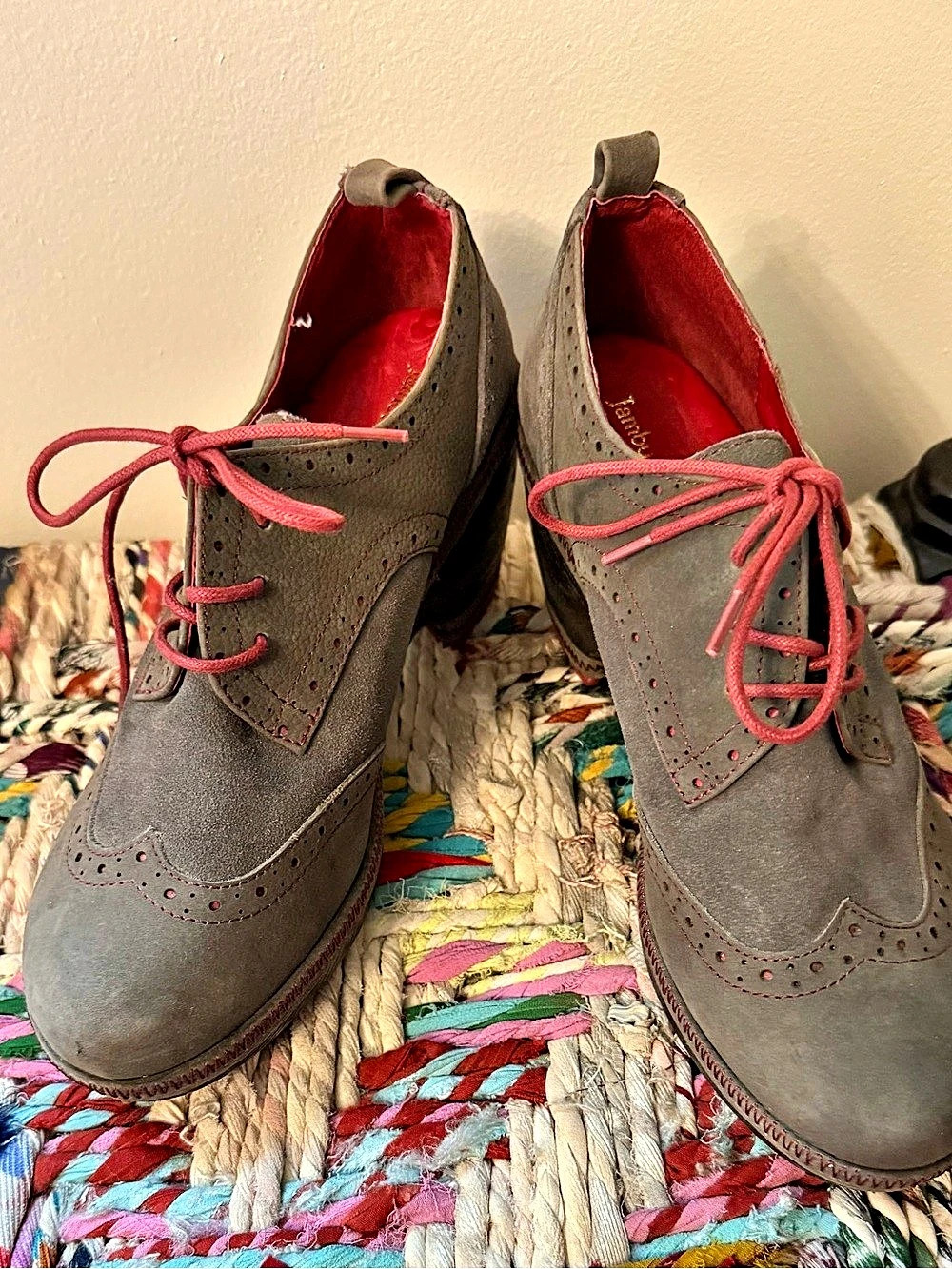 Jambu Seattle Women's Gray & Red Oxfords